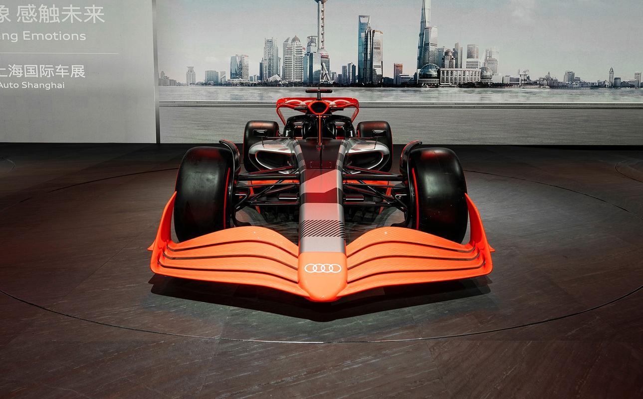 梅赛德斯横扫索伯车队，塞恩斯惊艳四座