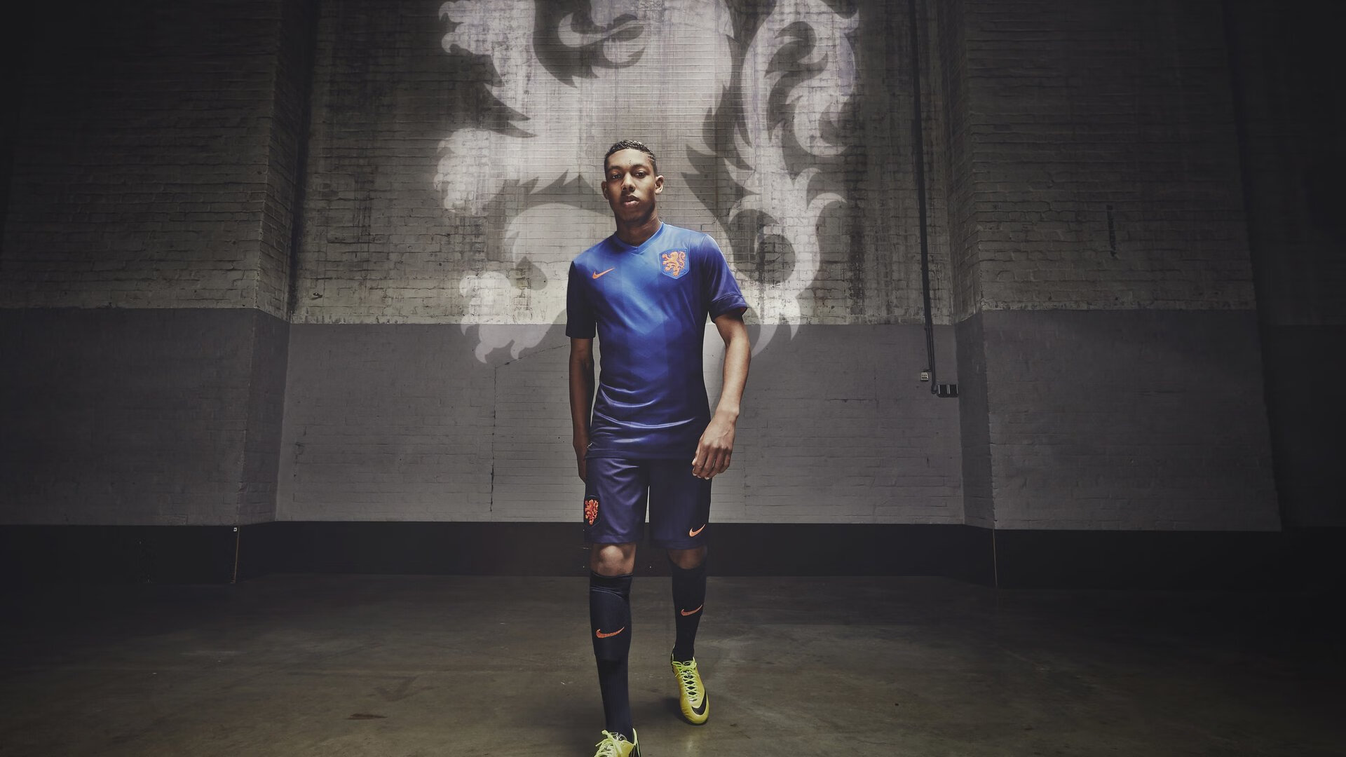 2026世界杯之夜,1米88的非领袖,如何扛起一支球队的星空