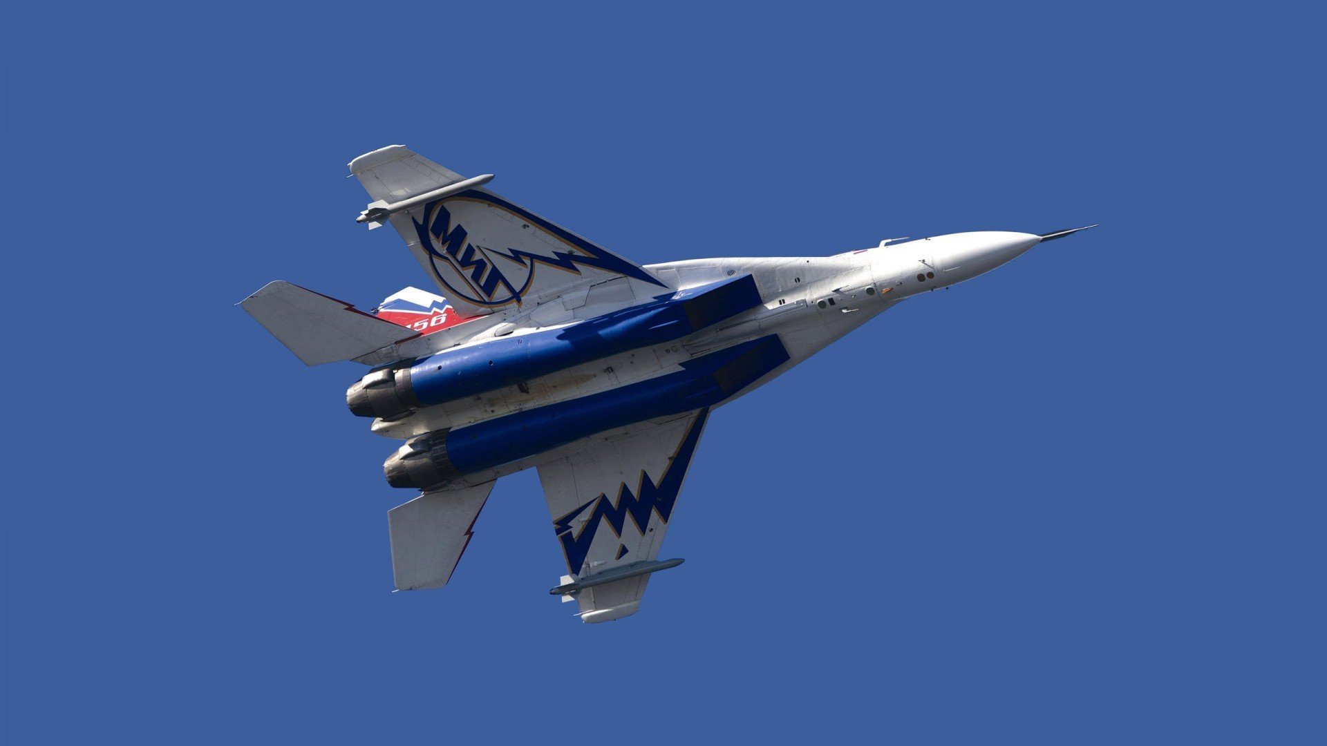 钢铁与救赎，当骑士末节的铁蹄踏碎公牛，小贾伦在废墟中找回自己