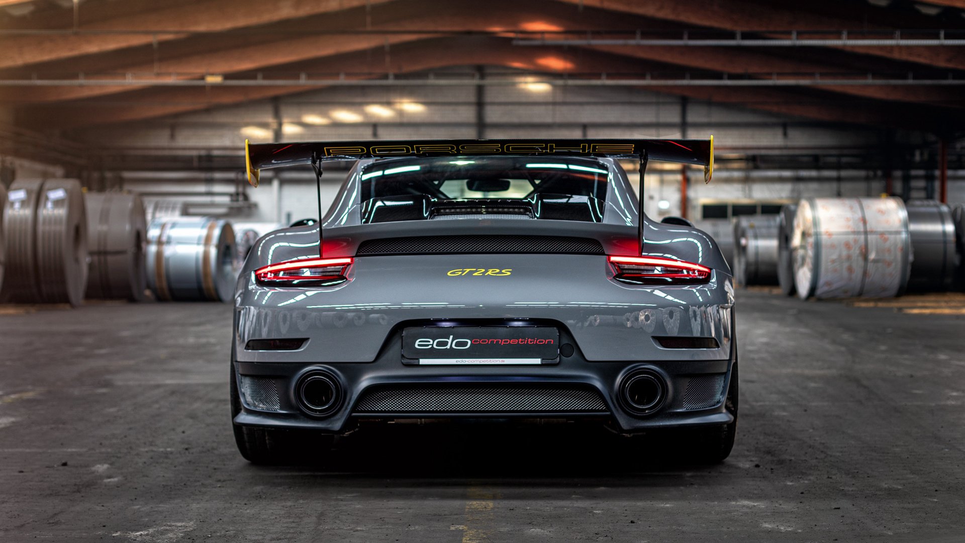 跨界奇迹，鹈鹕篮球场奏凯，浓眉F1赛道称雄